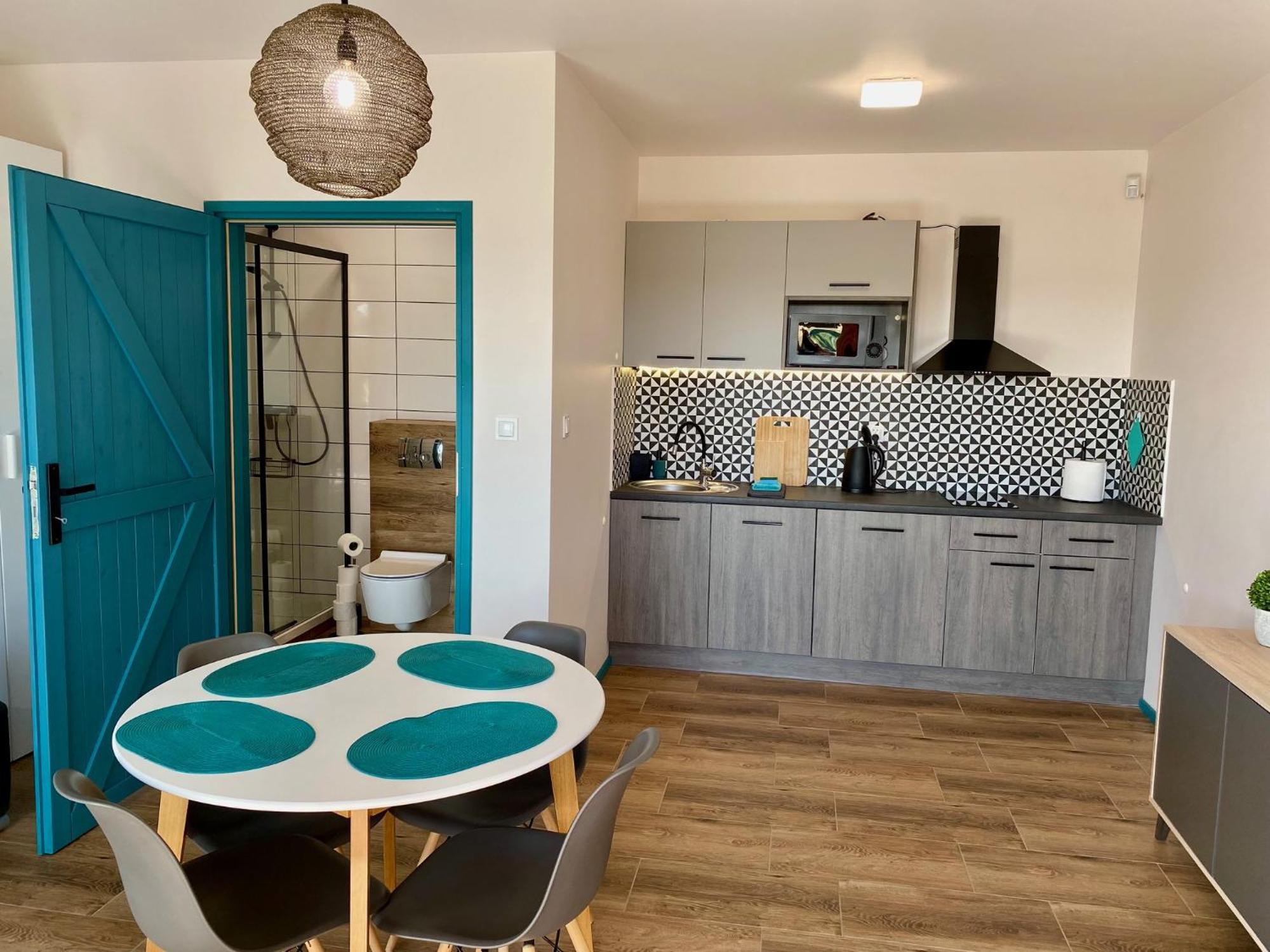 Apartamenty Czerwone Korale Хлопи Екстер'єр фото