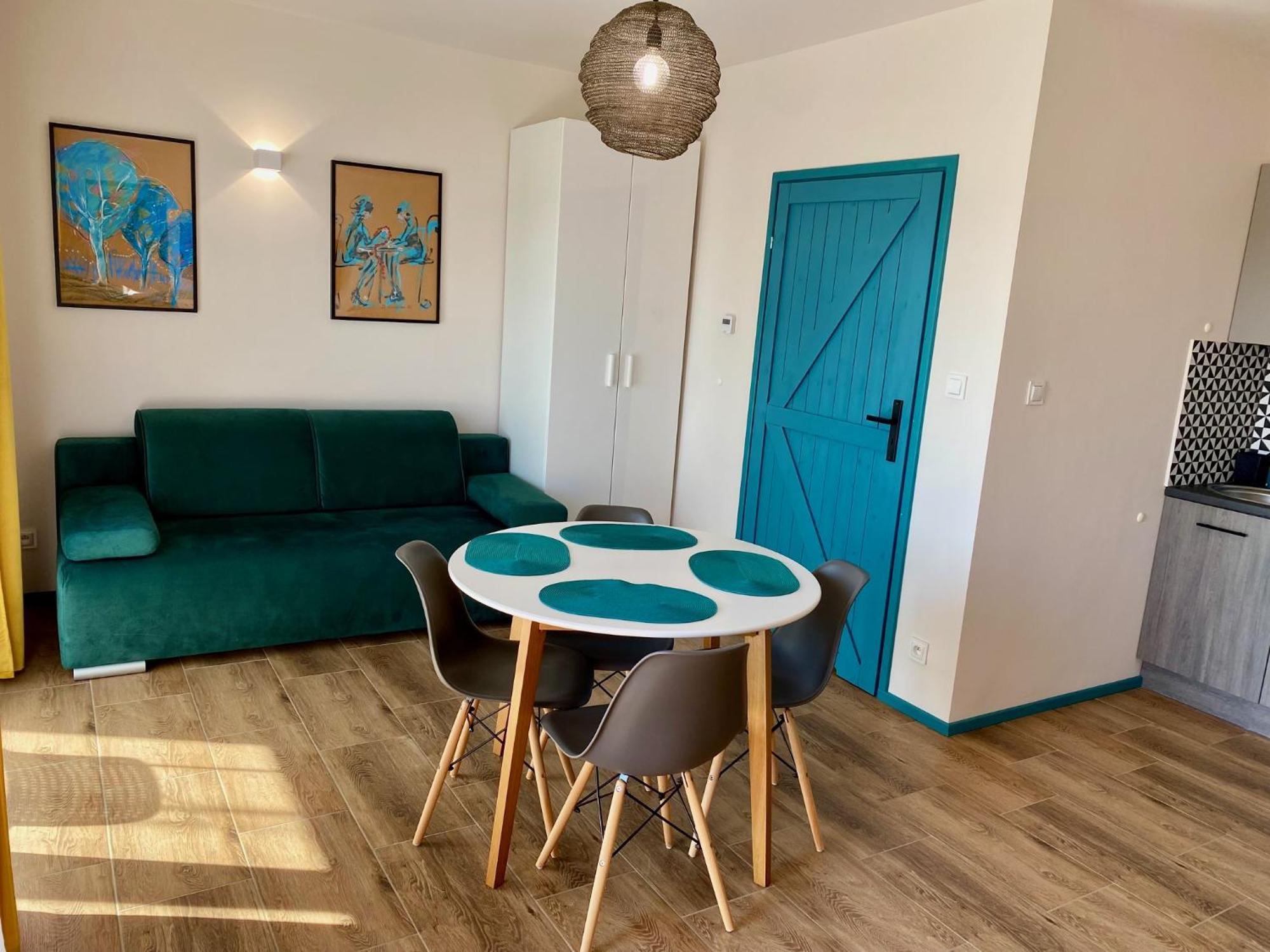 Apartamenty Czerwone Korale Хлопи Екстер'єр фото