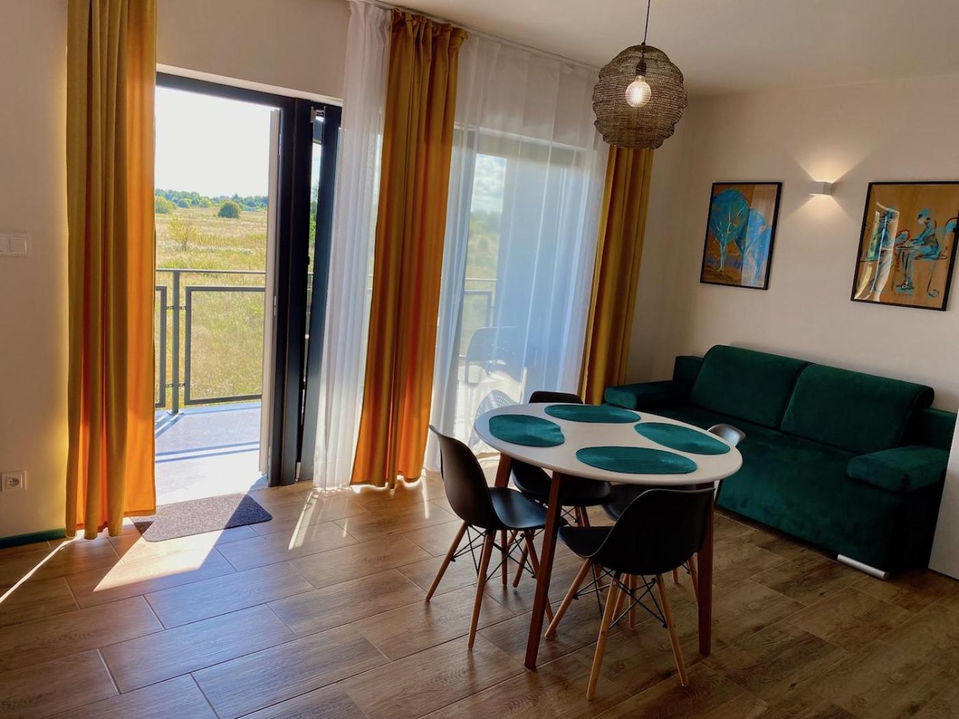 Apartamenty Czerwone Korale Хлопи Екстер'єр фото